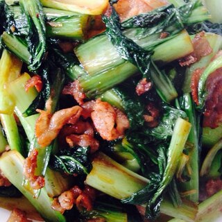 小松菜と豚肉のカリカリ、ガーリック醤油炒め